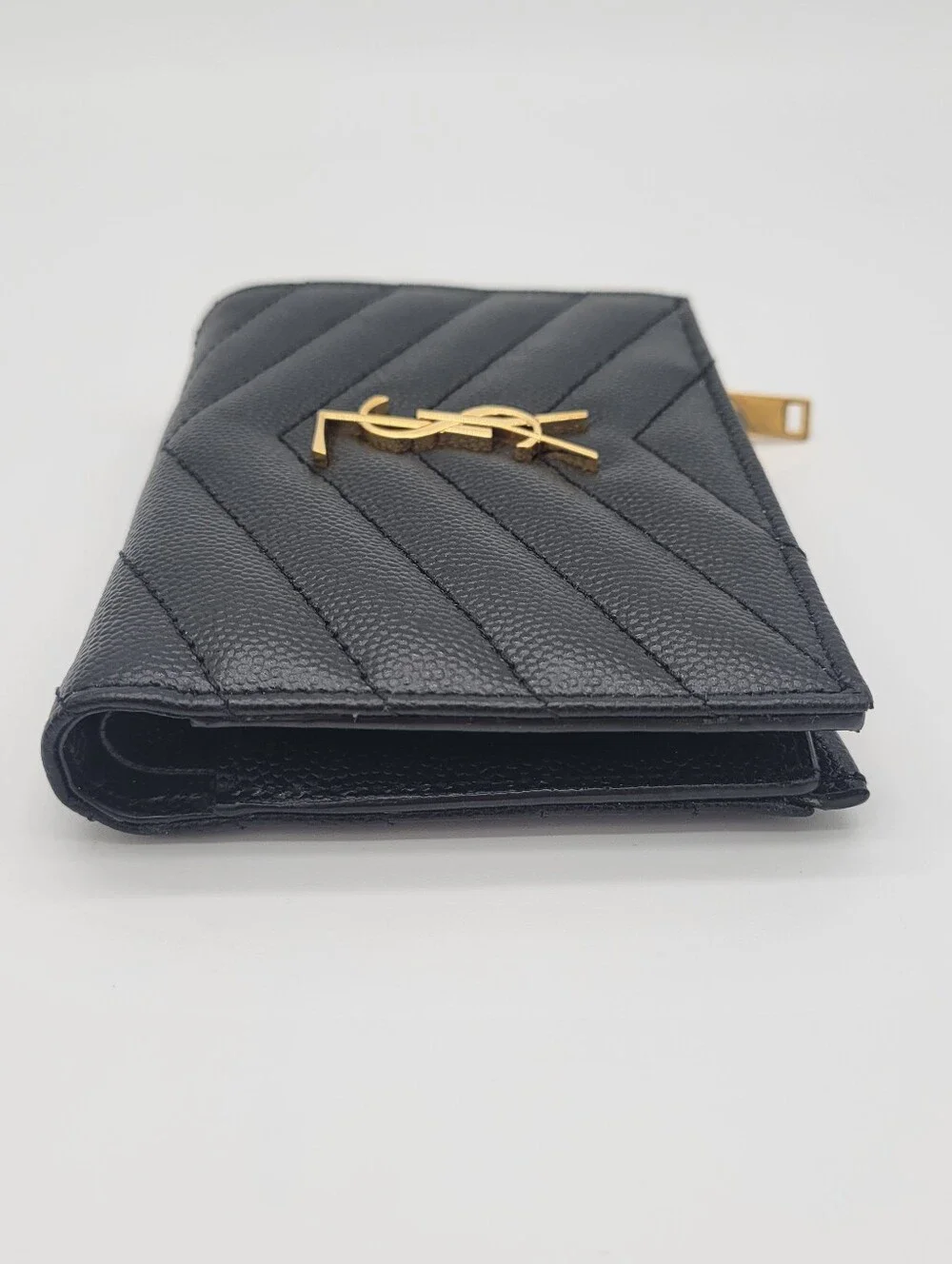 NWOTs! Saint Laurent Black Cheveron Quilted Pebbked Leather Bi- Fold Wallet - Picture 5 of 9